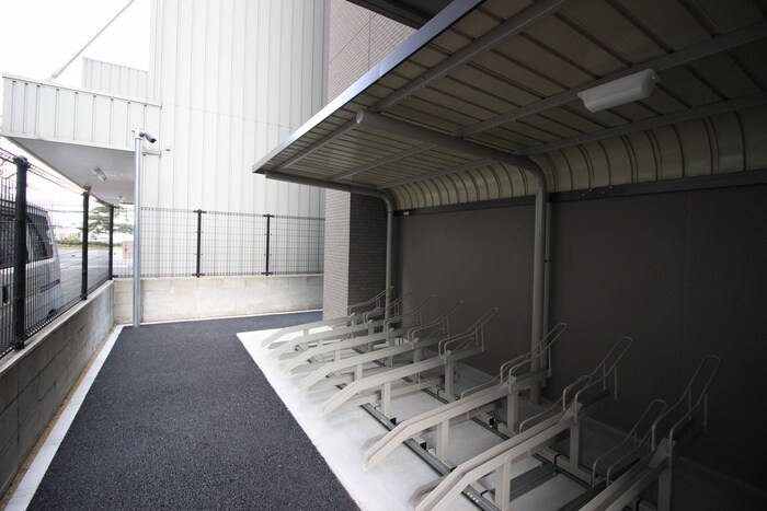 駐輪場 エンクレスト博多GATE（206）