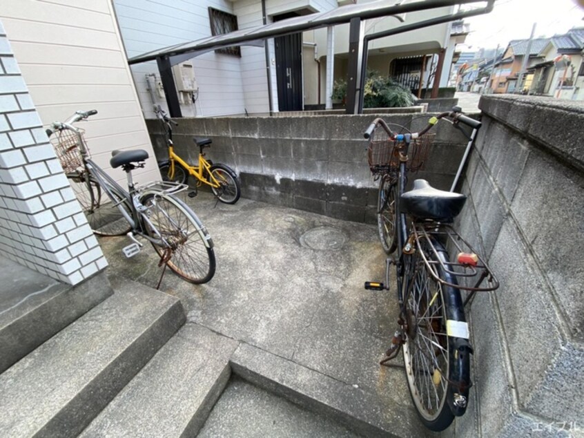 駐輪場 スカイハイツ