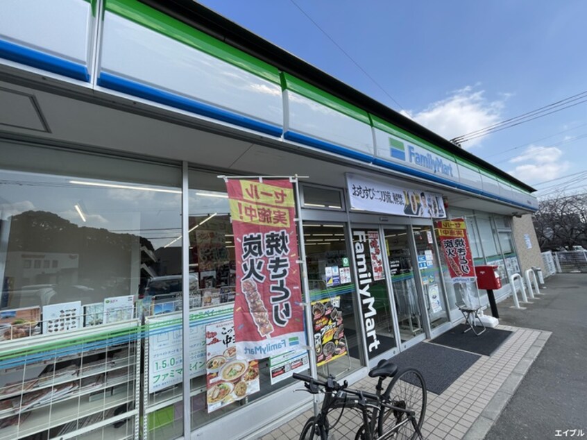 ファミリーマート 筑紫野桜台店(コンビニ)まで387m サクセスハイツ桜台