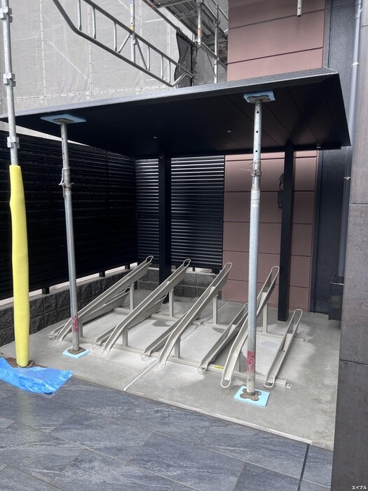 駐輪場 Pisces東比恵