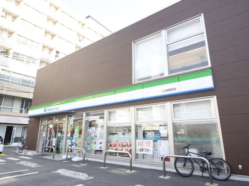 ファミリーマート小倉紺屋町(コンビニ)まで91m レジェンド紺屋町