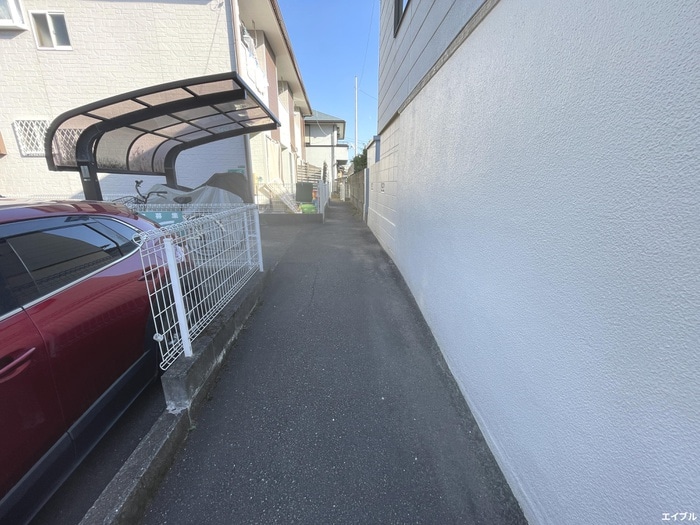 エントランス部分 メゾネット青空