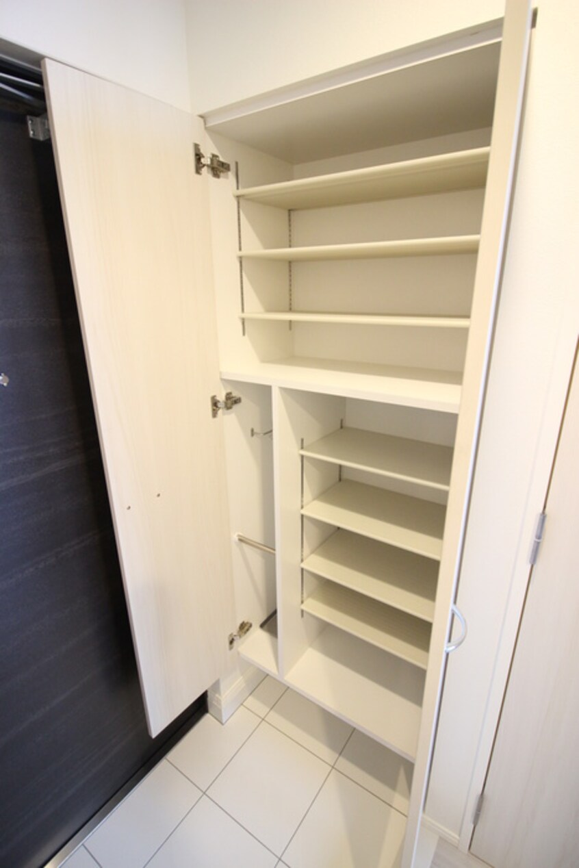 靴箱 エンクレスト博多GATE（408）