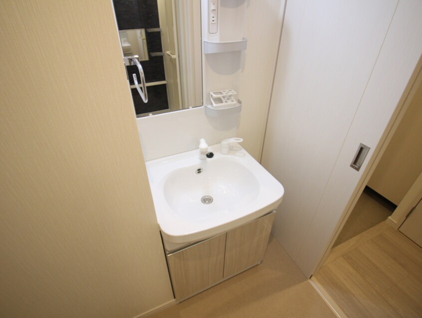 洗面 ｻｳﾞｫｲｿﾘﾃﾞｨﾃｨ(406)