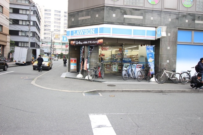 ローソン博多駅前2丁目店(コンビニ)まで110m マーベラス博多駅前