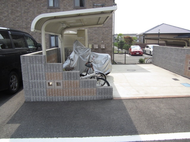 駐輪場 ブリエＢ棟