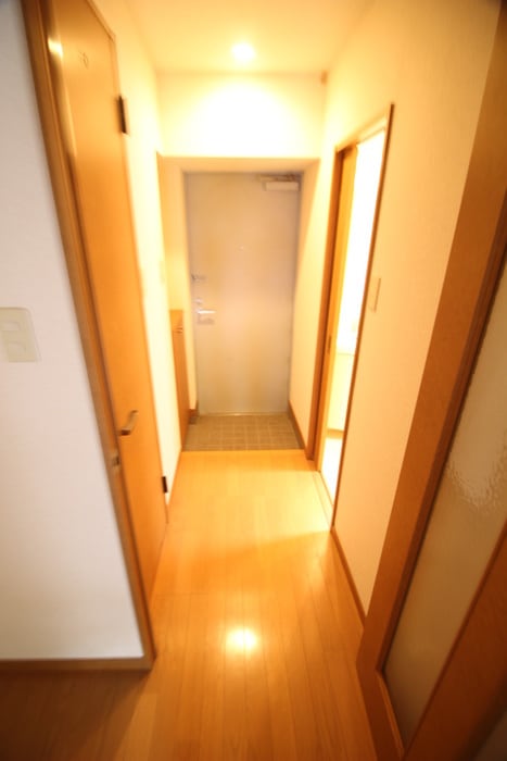 廊下 ハイネスト香椎参道