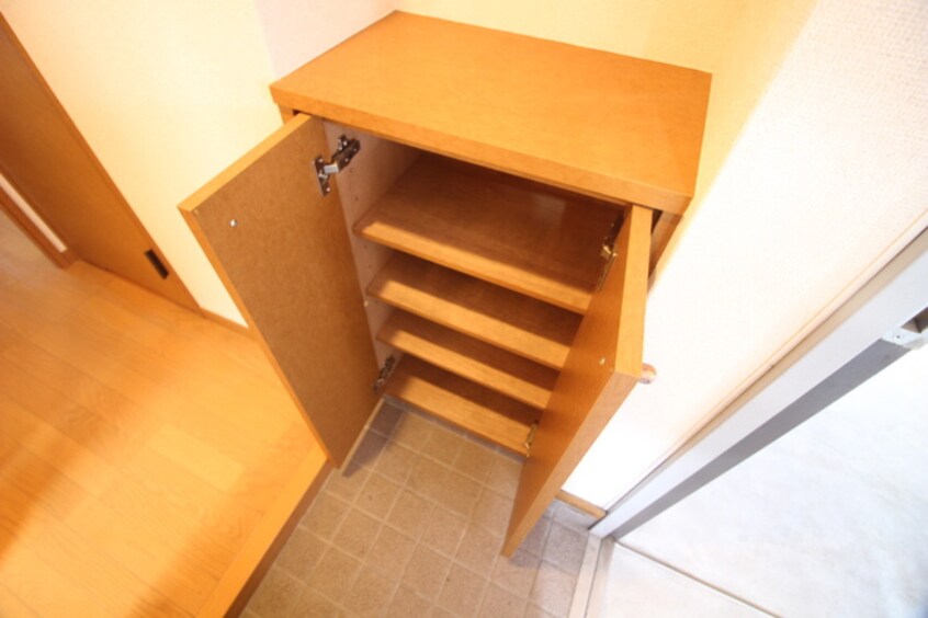 靴箱 ハイネスト香椎参道