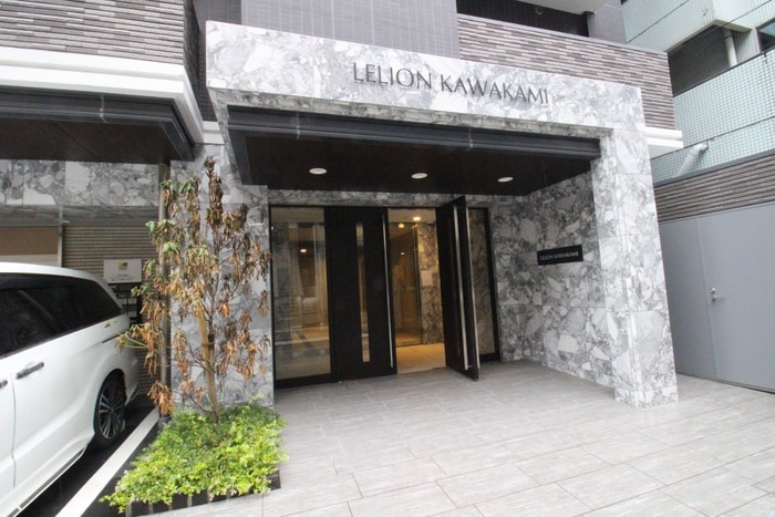 エントランス部分 ＬＥＬＩＯＮ　ＫＡＷＡＫＡＭＩ