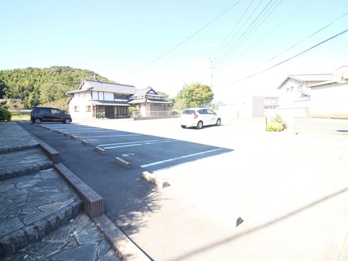 駐車場 グレイス　カトレア