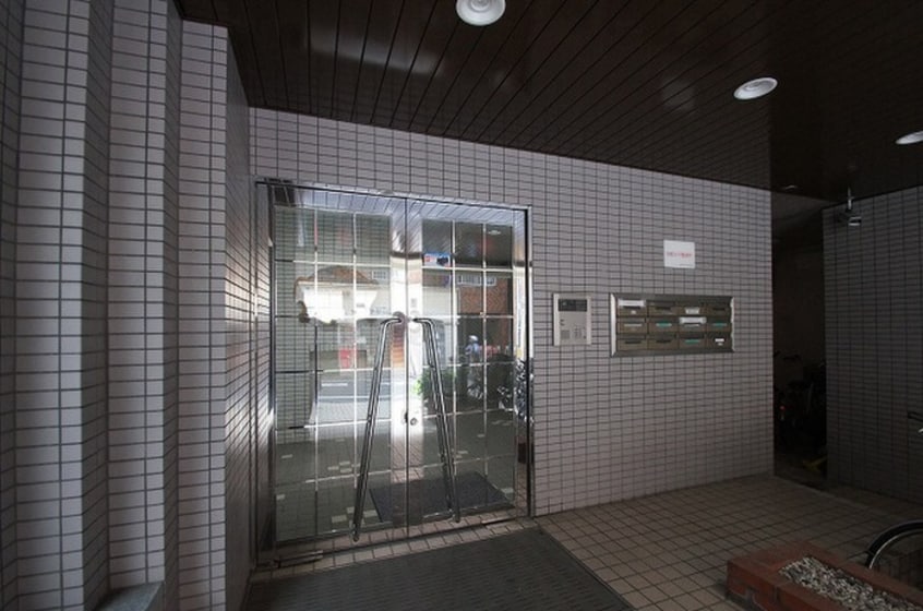 エントランス部分 レジデンスモトキ