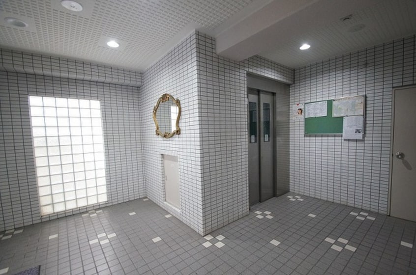 エントランス部分 レジデンスモトキ