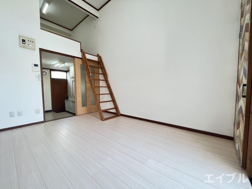 居室 タウンハイツ守恒