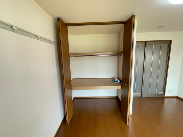 収納 モナリエ横代