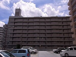 アンピール箱崎東(303)