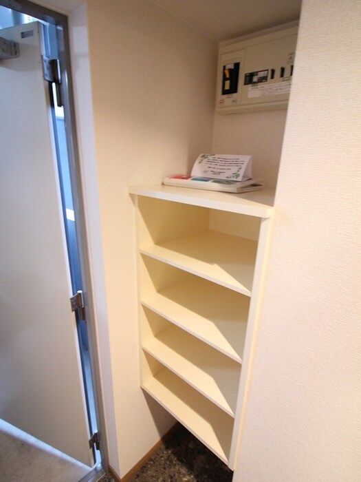 靴箱 WEST VILLAGE 西公園