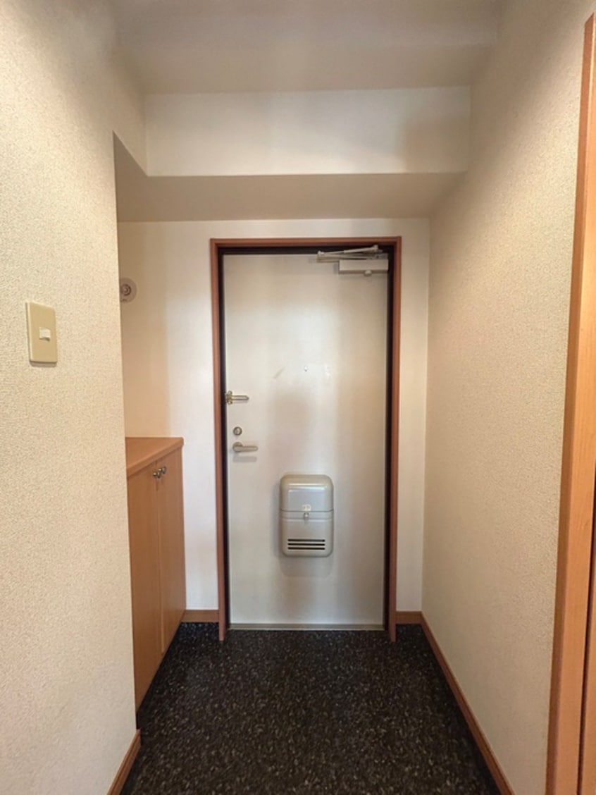 玄関 出屋敷館
