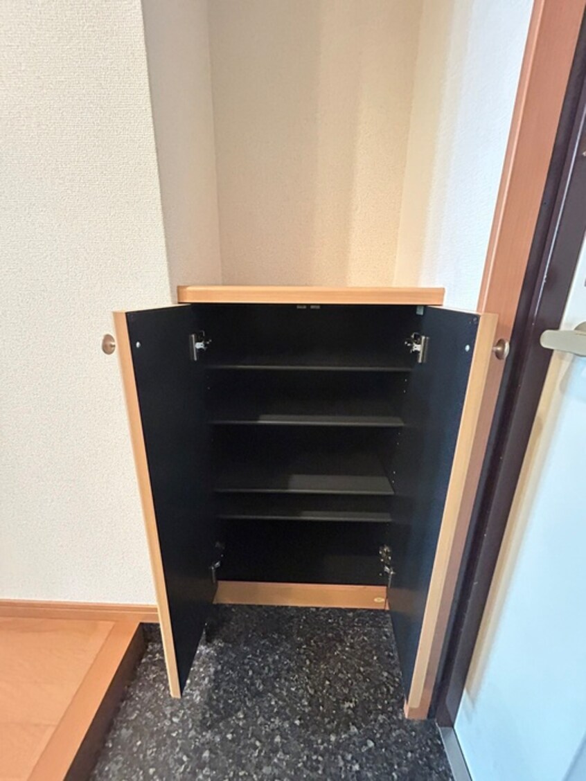 靴箱 出屋敷館