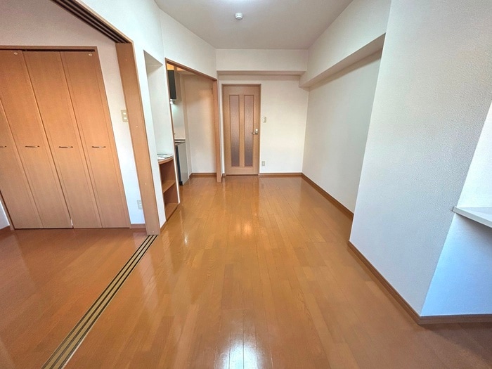 居室 出屋敷館