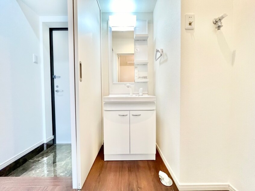 洗面 MDIﾌﾟﾛｽﾚｶﾞｰﾛTHE OUTLETS前