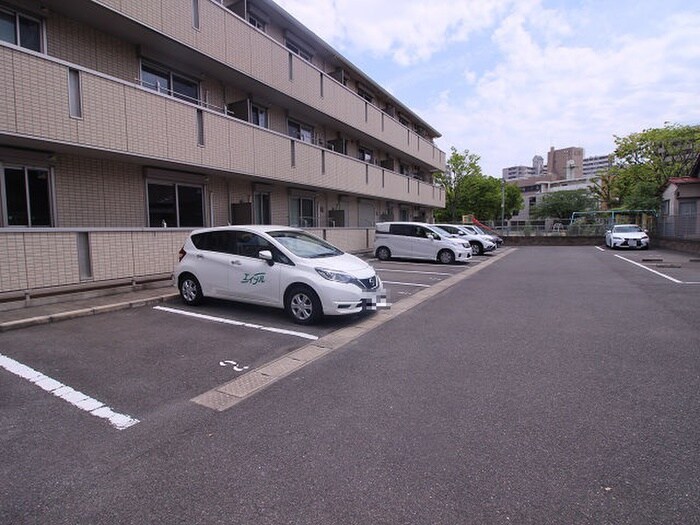 駐車場 Ｄ－Ｋ　ｈｏｕｓｅ