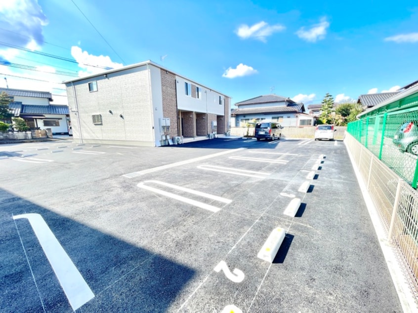 駐車場 プレザントB