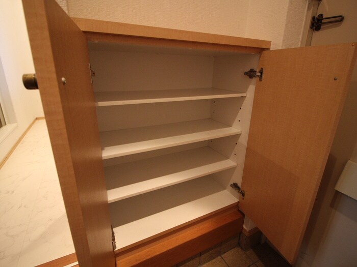 靴箱 レジディア天神南