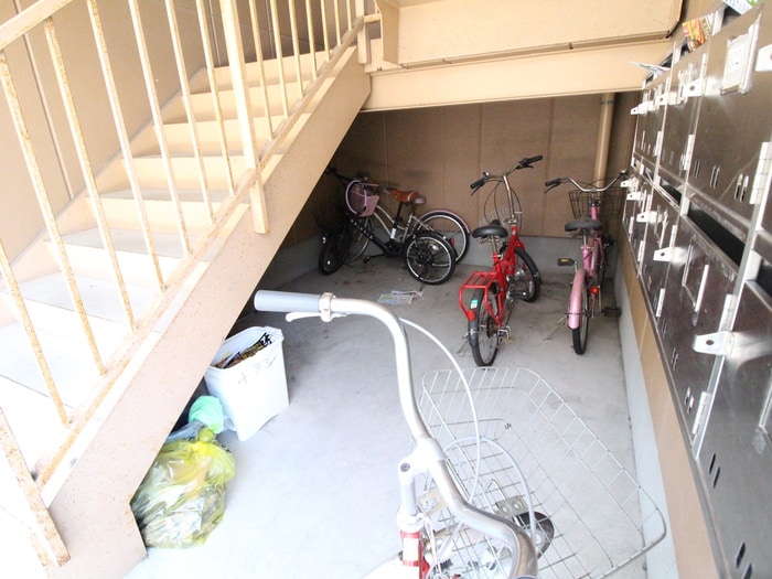 駐輪場 ミルーム津福