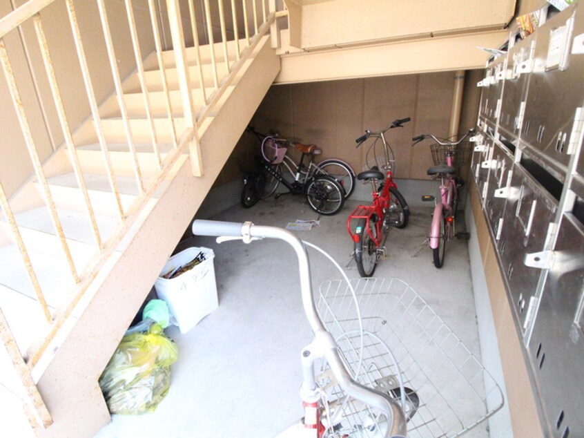 駐輪場 ミルーム津福