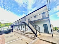 サンハイツ梶山Ｂ