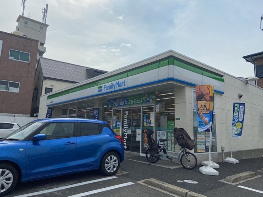 ファミリーマート 八幡昭和町店(コンビニ)まで350m Soleil石坪