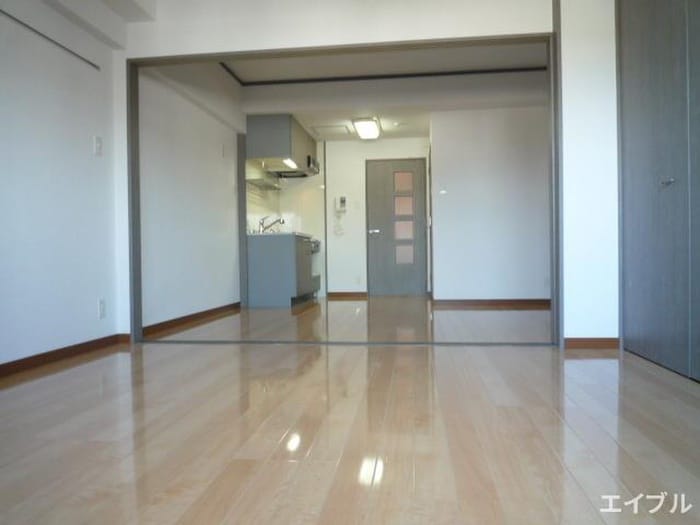 居室 ロイヤル神屋７１