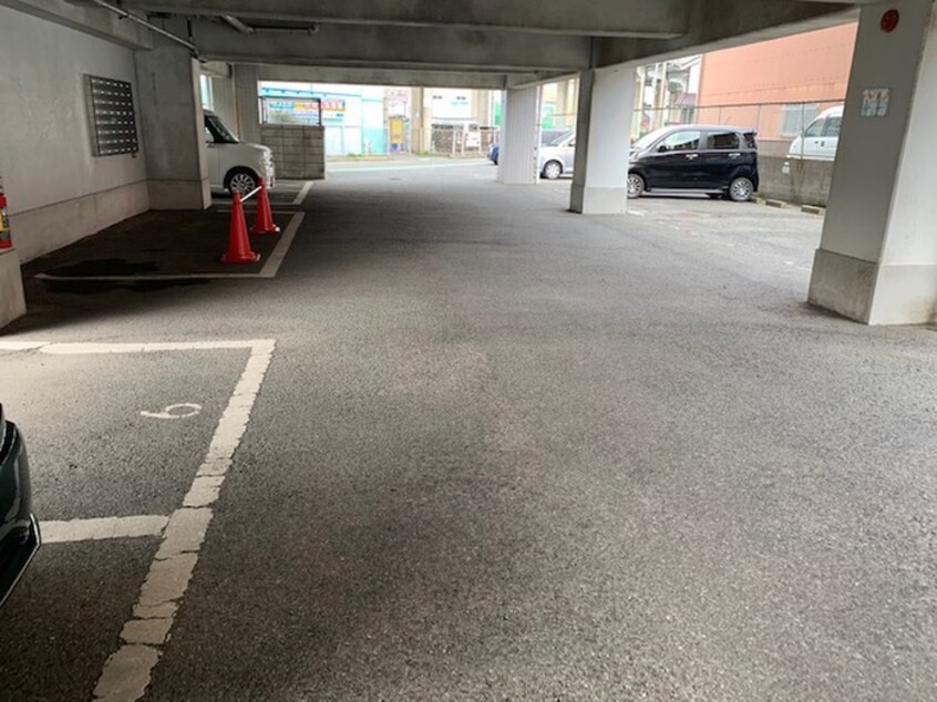 駐車場 アクセス第３ビル博多東