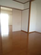 居室 アソシエート前田