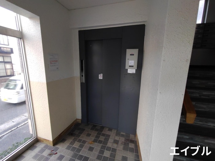 建物設備 アソシエート前田