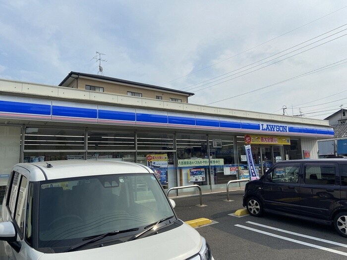 ローソン八幡昭和１丁目店(コンビニ)まで400m プチメゾン石坪町