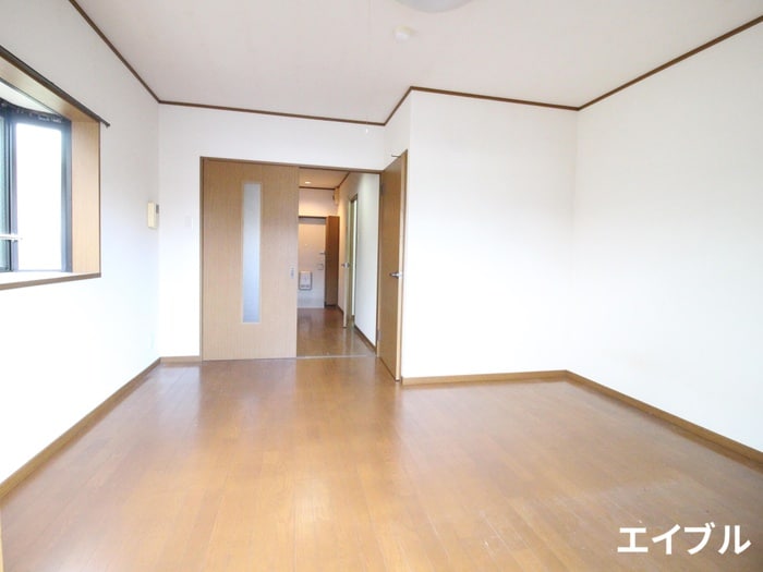 居室 ルーチェクール花畑