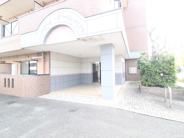 エントランス部分 ルーチェクール花畑