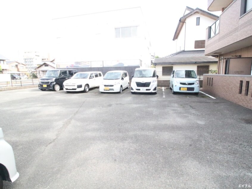 駐車場 ルーチェクール花畑