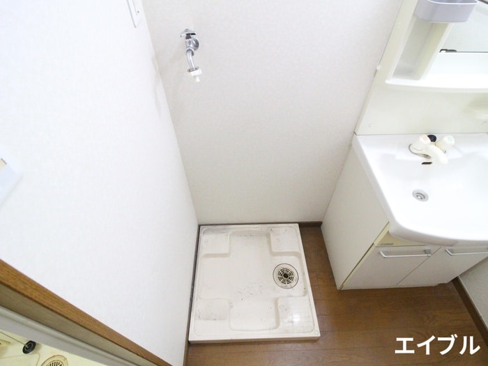 洗濯機置場 ルーチェクール花畑