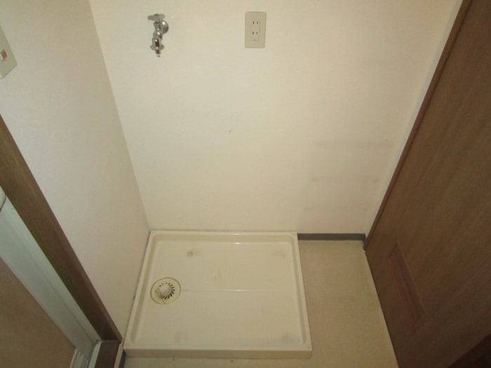 洗濯機置場 サンヒルズ今宿