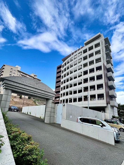 外観写真 THE SQUARE・KOBAI PREMIUM