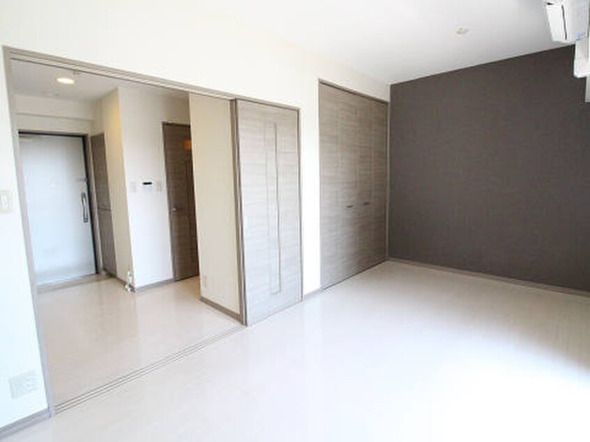 居室 THE SQUARE・KOBAI PREMIUM