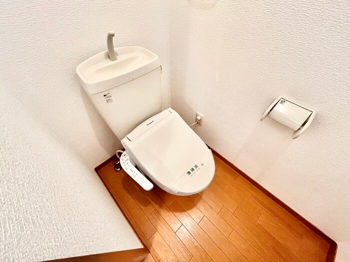 トイレ RURIKA　HOUSE