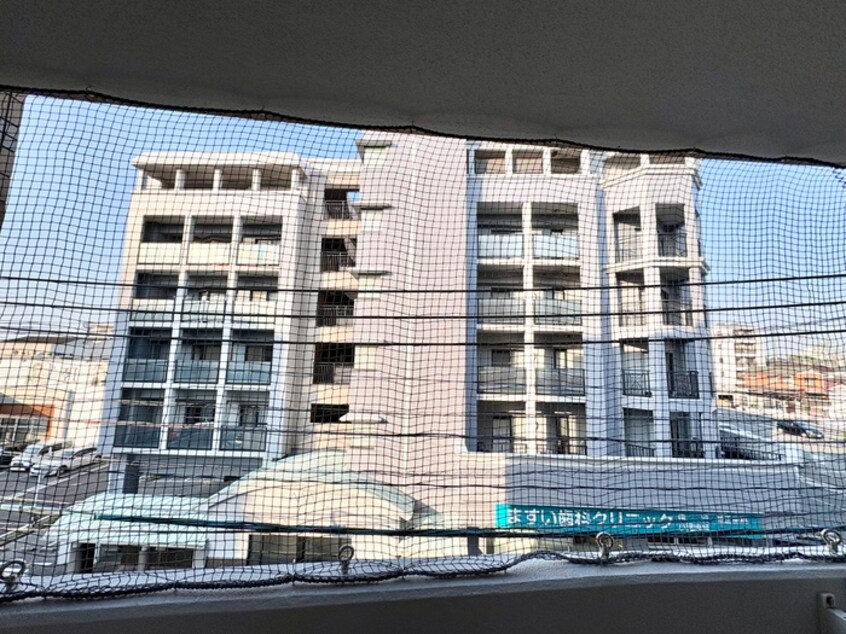 室内からの展望 ステップビル