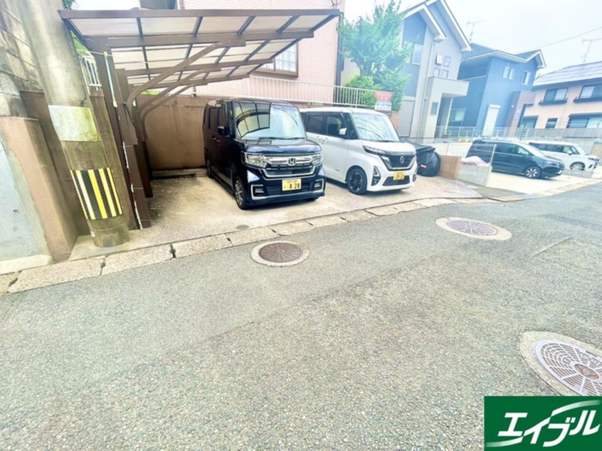駐車場 サクセスハイツ
