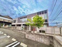 シェルル尾倉