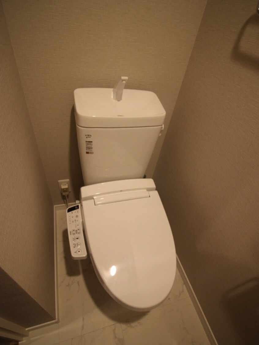 トイレ ｸﾞﾗﾝﾌｫｰﾚ箱崎ﾌﾟﾚﾐｱ（1203）