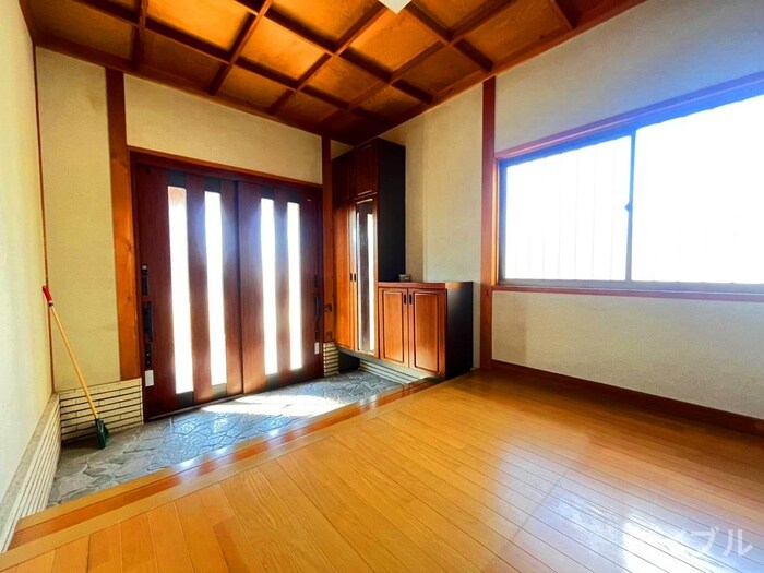 玄関 花ヶ浦３丁目貸家