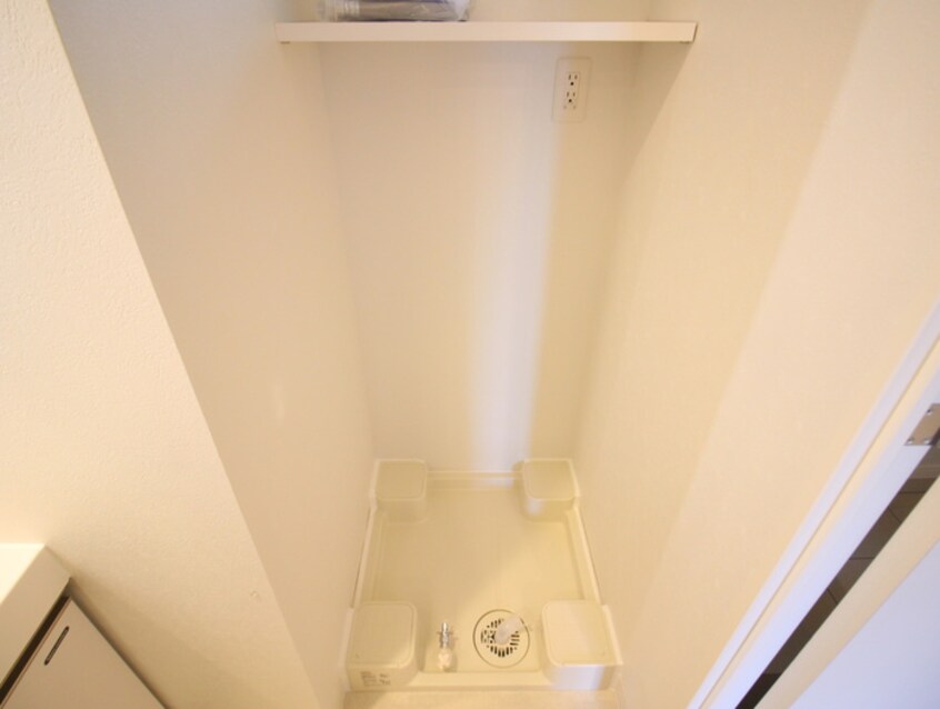 洗濯機置場 エンクレスト空港通り（508）